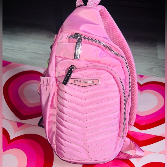 🆕 Steve Madden Quilted Sling Backpack With Mini Pouch & Cherry Charm NWT 🎒 - Picture 4 of 12